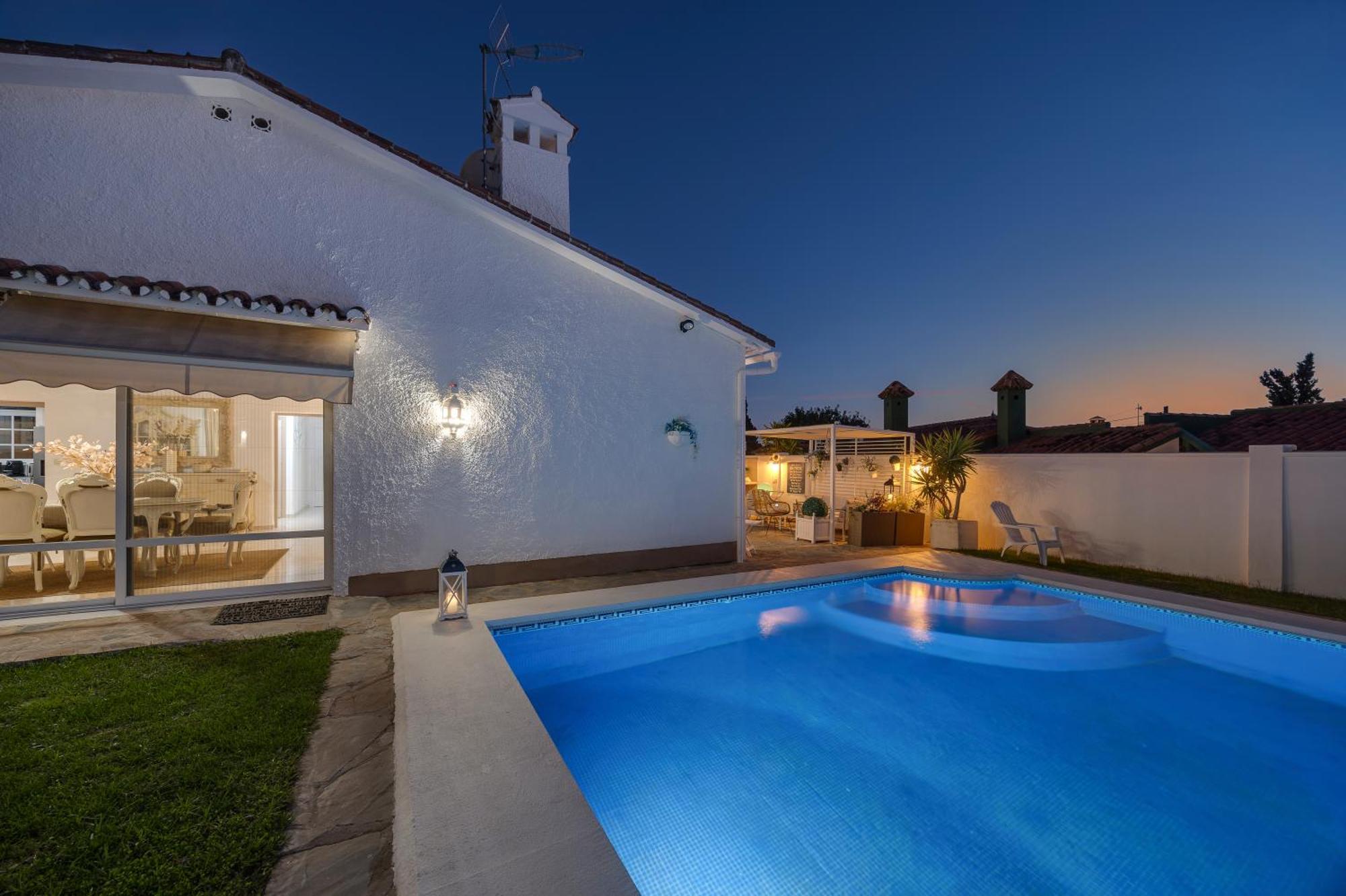 Villa Casacara Marbella Beachside Costabella -Spain Buitenkant foto